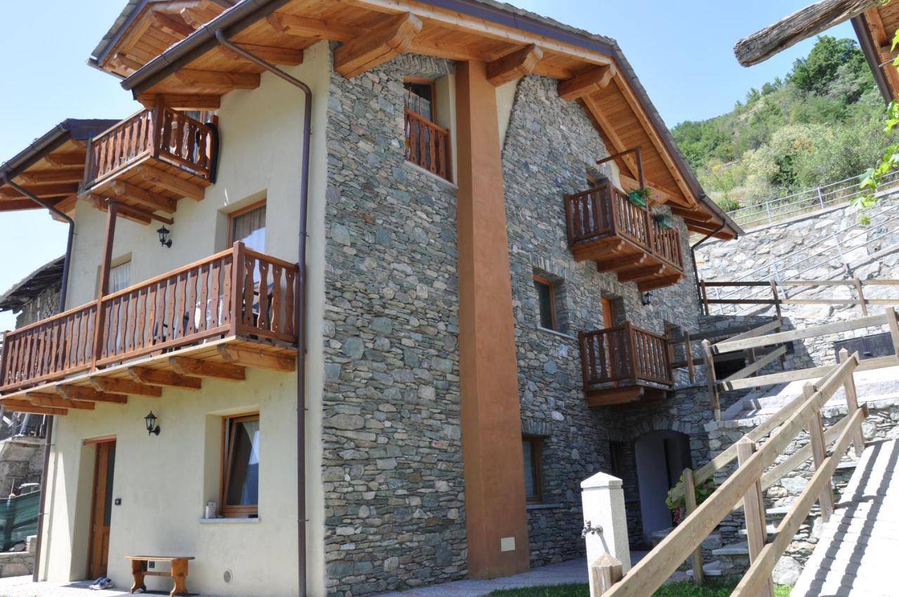 Casa Alpina - Sarre Appartement Aosta Buitenkant foto