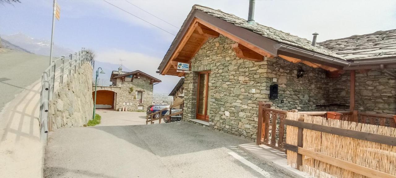 Casa Alpina - Sarre Appartement Aosta Buitenkant foto