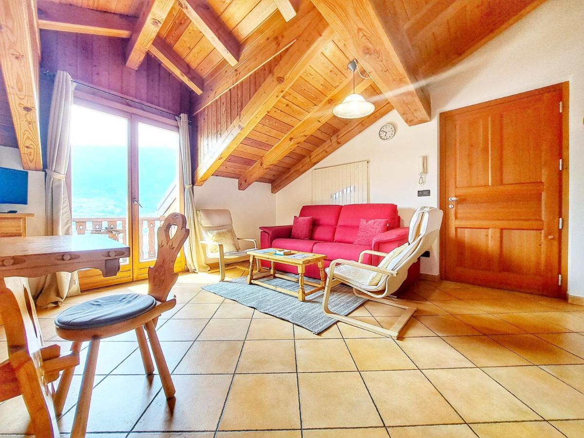 Casa Alpina - Sarre Appartement Aosta Buitenkant foto
